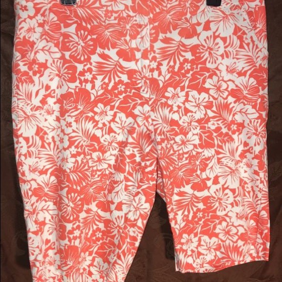 Palm Island Shorts - Picture 2 of 3